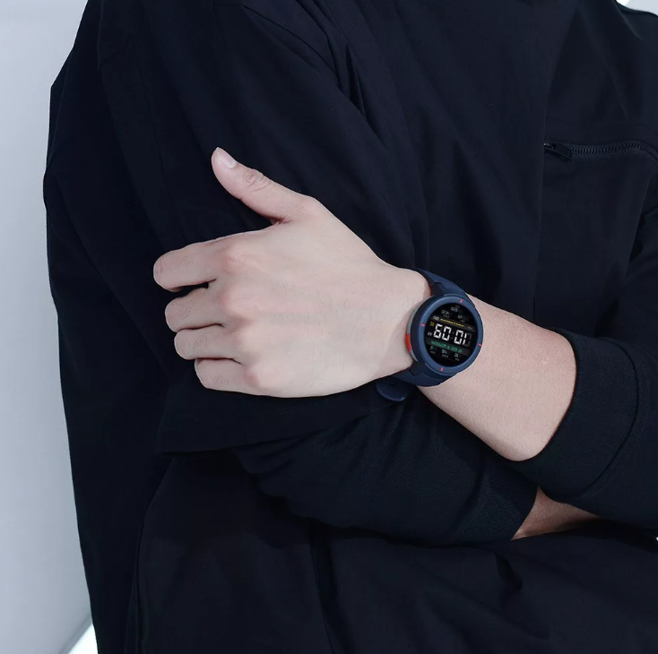 Часы xiaomi серые. Умные часы Amazfit Verge. Xiaomi Amazfit Verge Lite. Amazfit Verge на руке. Часы Amazfit 2018 Xiaomi.